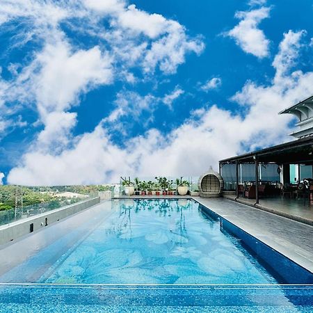 เบลวิว โฮเต็ล บันดุง Hotel ภายนอก รูปภาพ