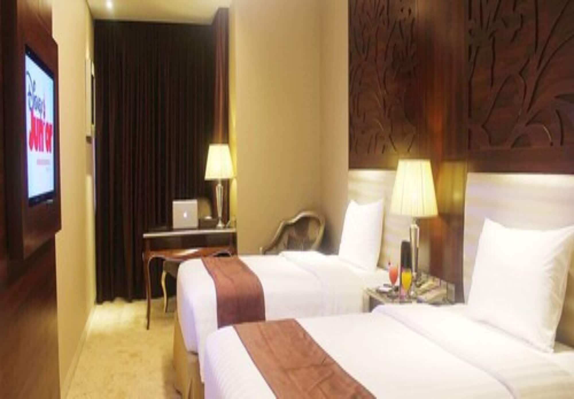 เบลวิว โฮเต็ล บันดุง Hotel ภายนอก รูปภาพ