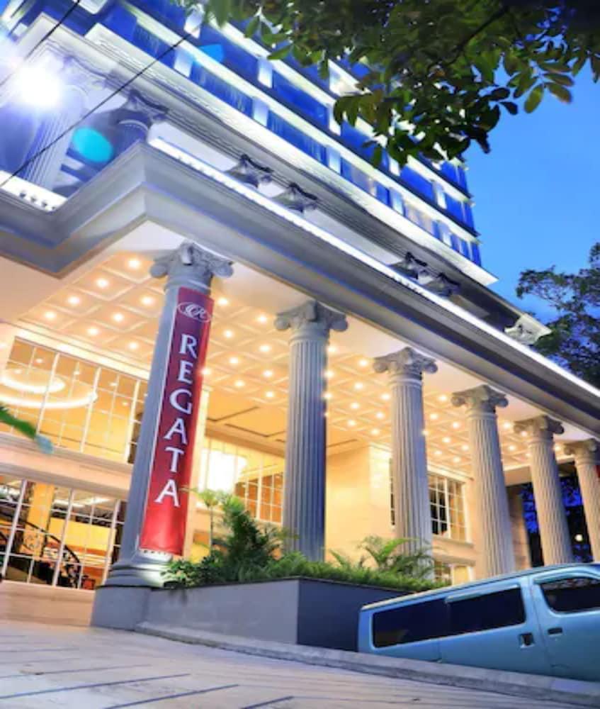 เบลวิว โฮเต็ล บันดุง Hotel ภายนอก รูปภาพ