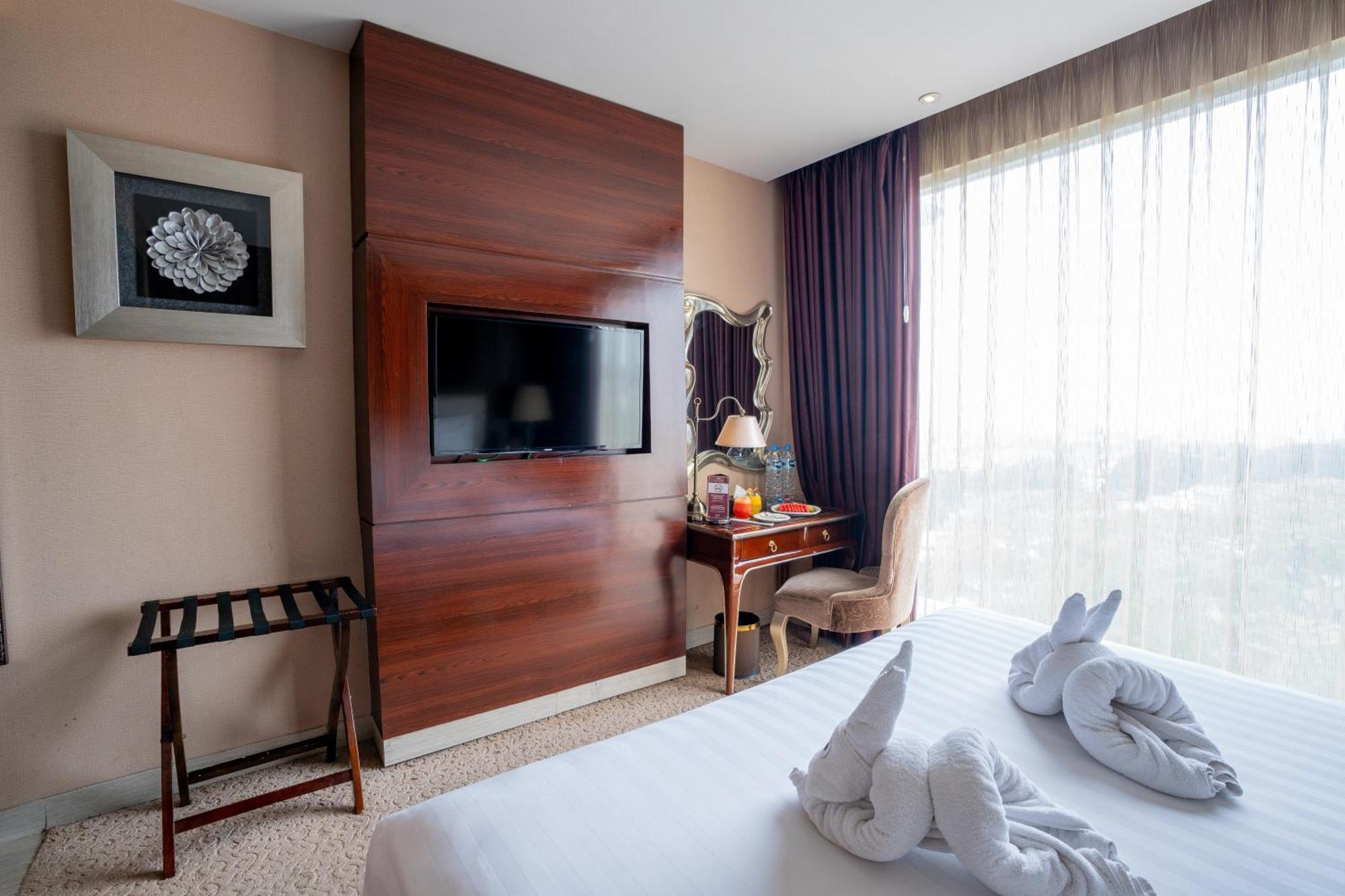 เบลวิว โฮเต็ล บันดุง Hotel ภายนอก รูปภาพ